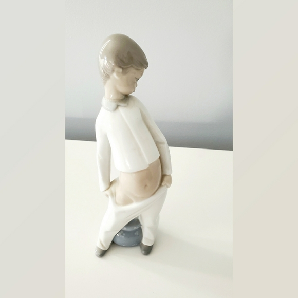 LLadro Little Boy In Pajamas with Chamber Pot